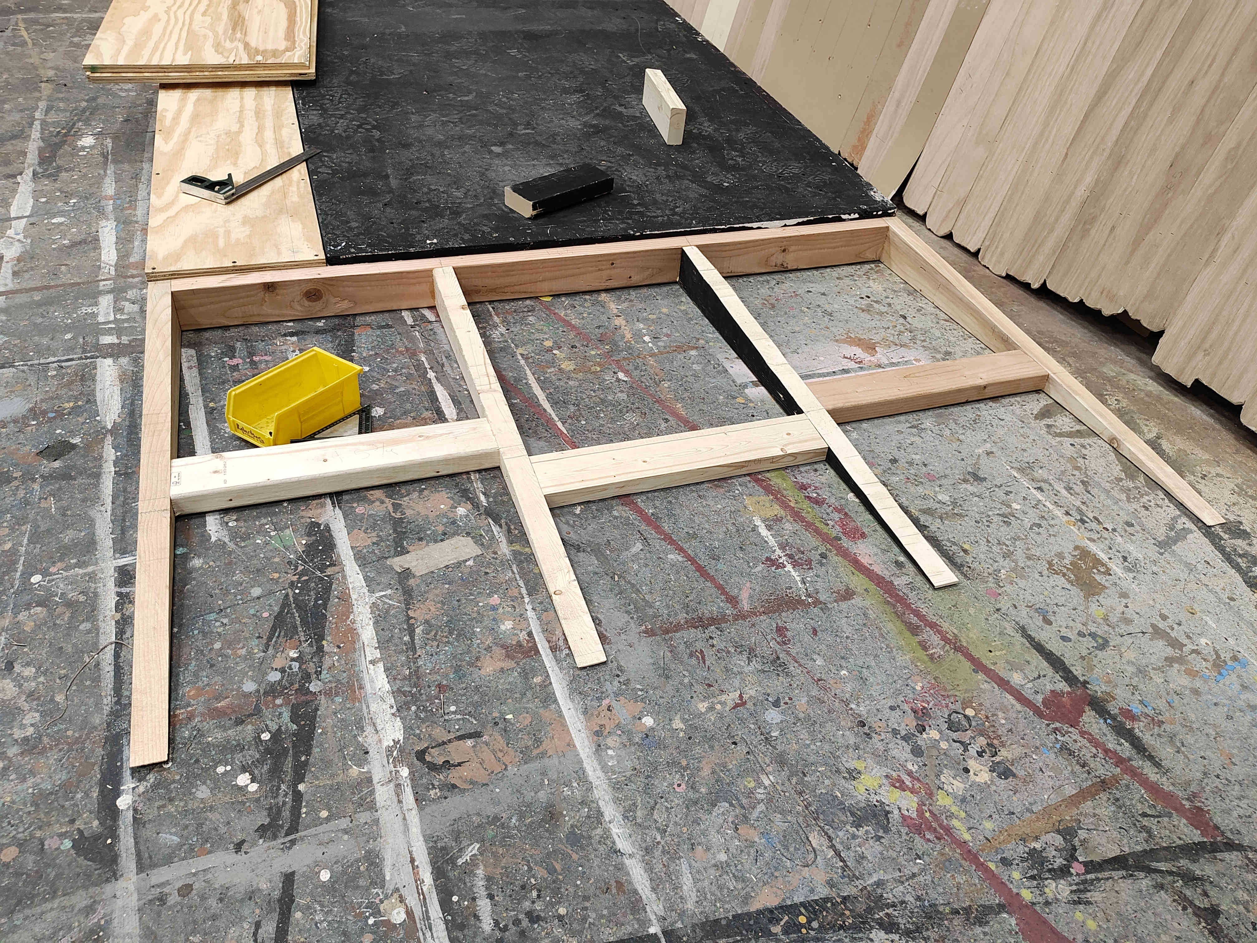 raked platform frame